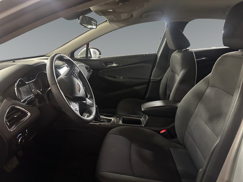 2018 Chevrolet Cruze LT Auto