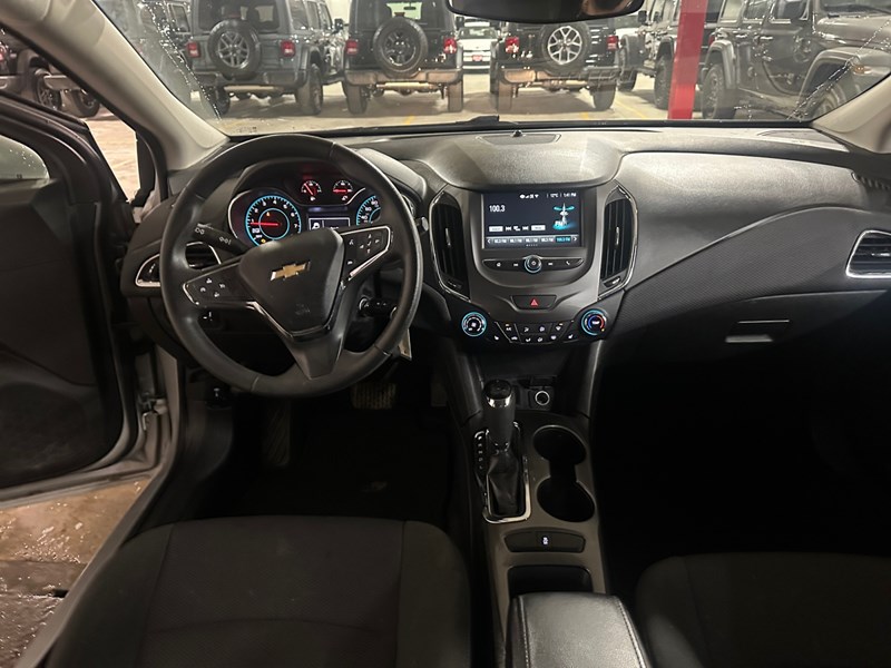 2018 Chevrolet Cruze LT Auto