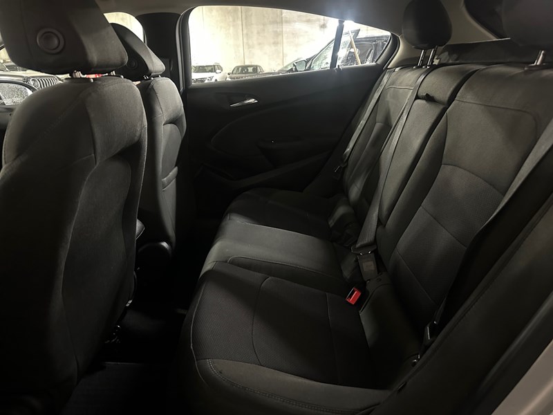 2018 Chevrolet Cruze LT Auto