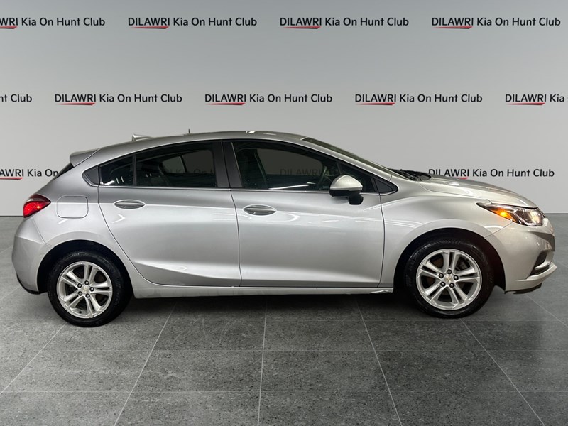 2018 Chevrolet Cruze LT Auto