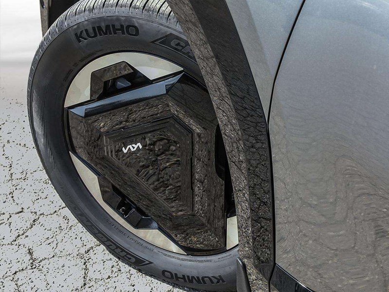2026 Kia EV9 Land AWD with Premium Pkg