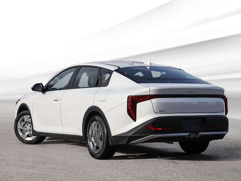 2026 Kia K4 LX