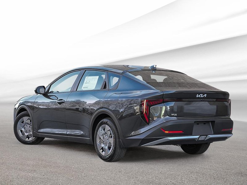 2025 Kia K4 LX FWD