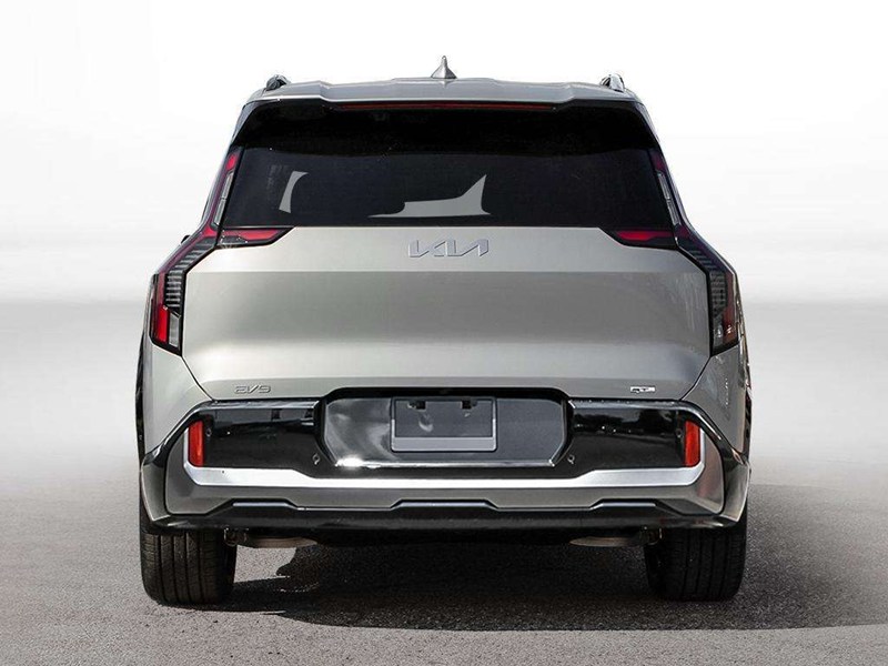 2026 Kia EV9 Land AWD with GT-line Pkg