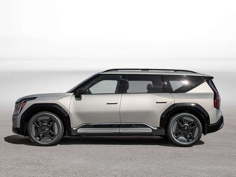 2026 Kia EV9 Land AWD with GT-line Pkg