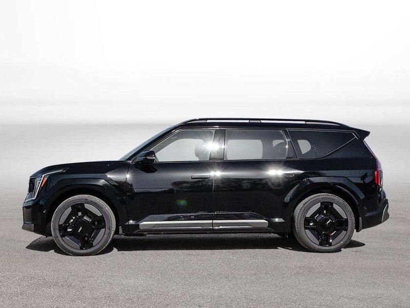 2026 Kia EV9 Land AWD with GT-line Pkg
