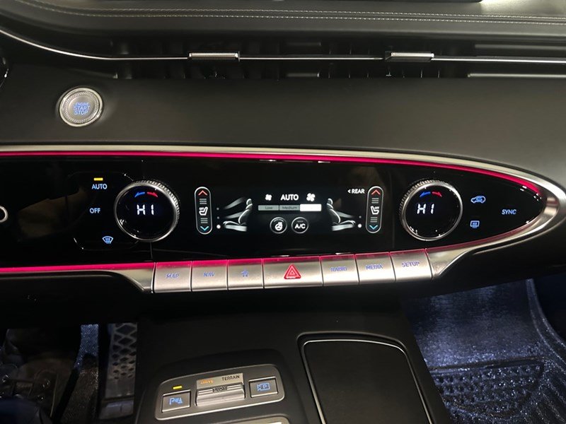 2022 Genesis GV70 2.5T Prestige AWD