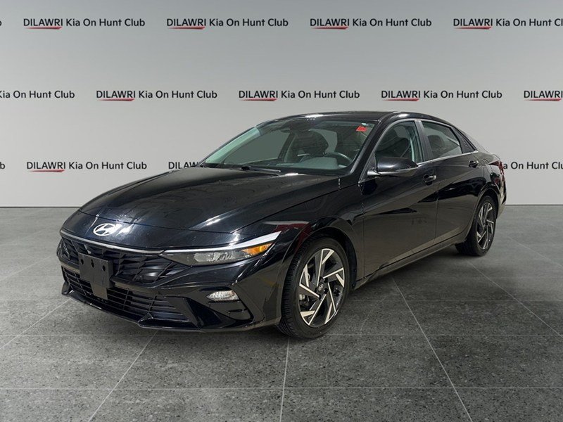 2024 Hyundai Elantra Luxury IVT