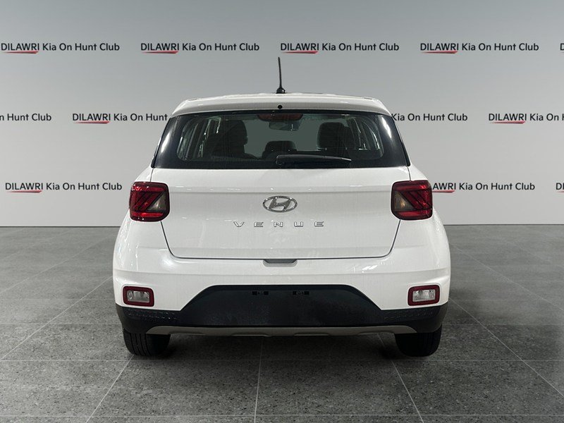 2023 Hyundai Venue ESSENTIAL I  CAR PLAY I HEATED SEATS