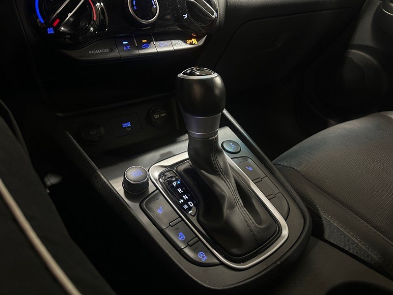 2023 Hyundai Kona 2.0L Preferred Sun & Leather Package