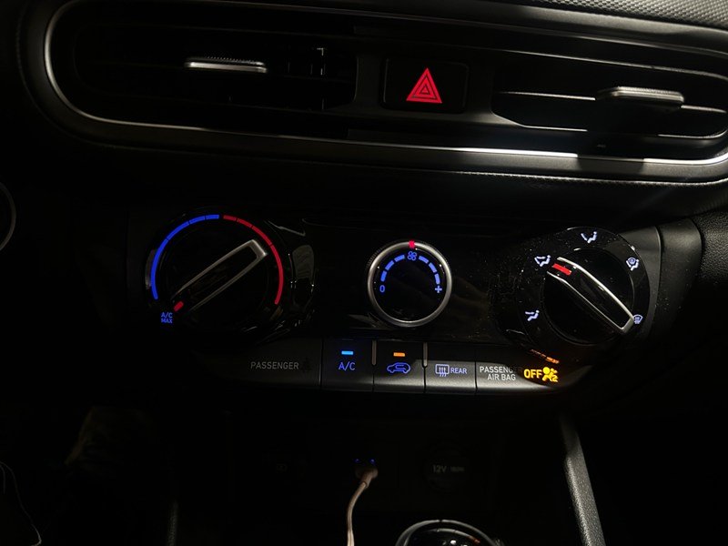 2023 Hyundai Kona 2.0L Preferred Sun & Leather Package