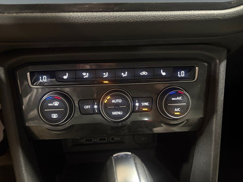 2019 Volkswagen Tiguan Comfortline 4MOTION I LEATHER I NAV I BLIND SPOT