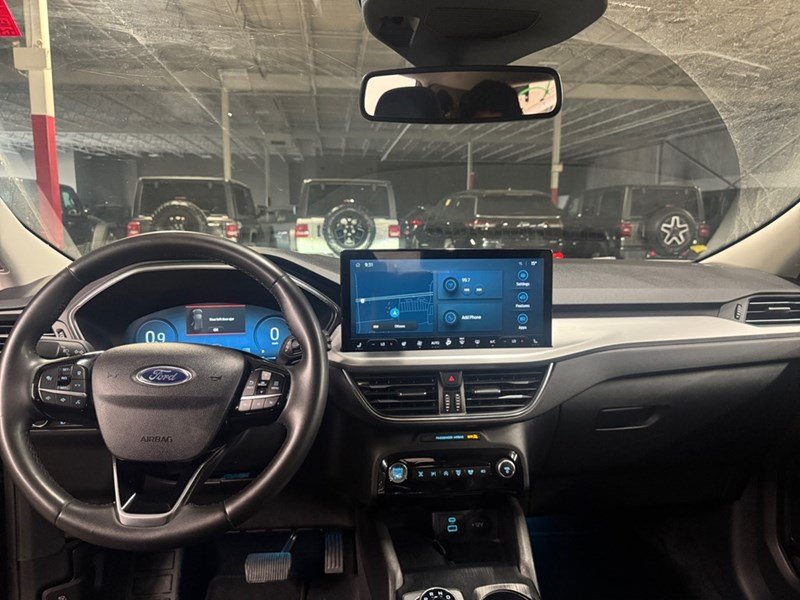 2023 Ford Escape Platinum AWD