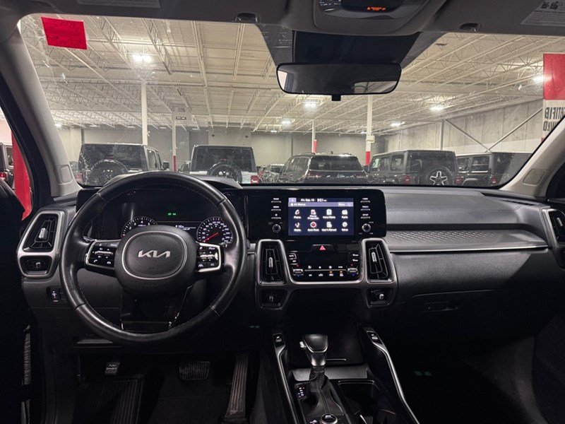 2023 Kia Sorento LX Premium AWD