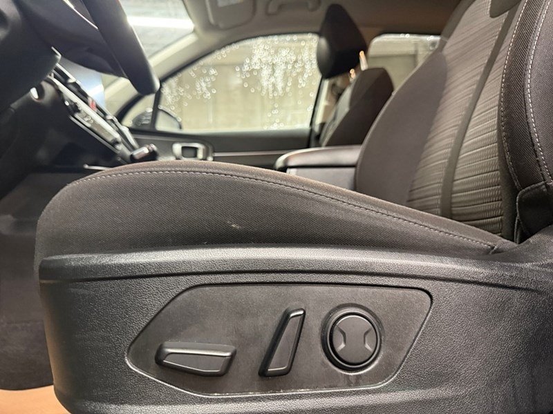 2024 Kia Sorento LX AWD