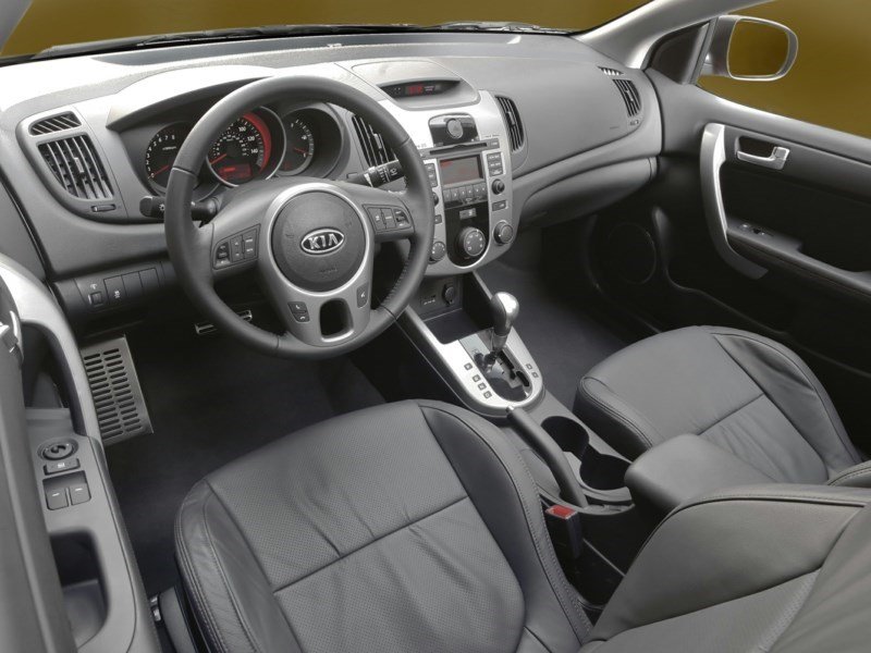 2013 Kia Forte Koup 2.0L EX (M6) OEM Shot 4