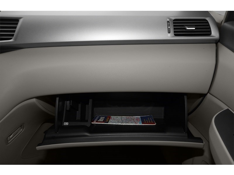 2012 Honda Odyssey EX (A5) Interior Shot 4