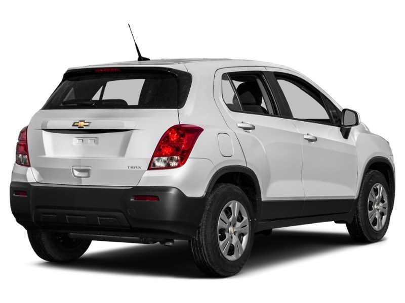 2015 Chevrolet Trax LS Exterior Shot 2