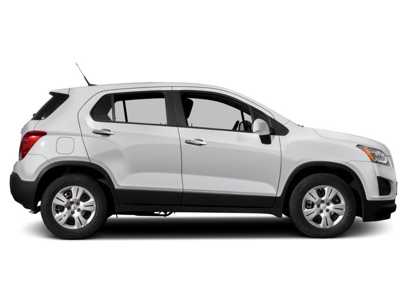 2015 Chevrolet Trax LS Exterior Shot 11