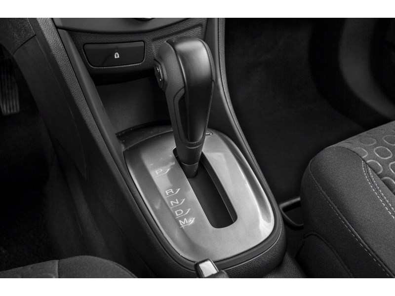 2015 Chevrolet Trax LS Exterior Shot 12