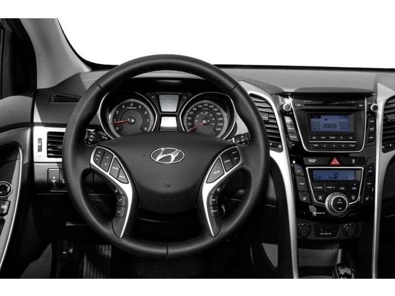 2013 Hyundai Elantra GT GL (M6) Interior Shot 3