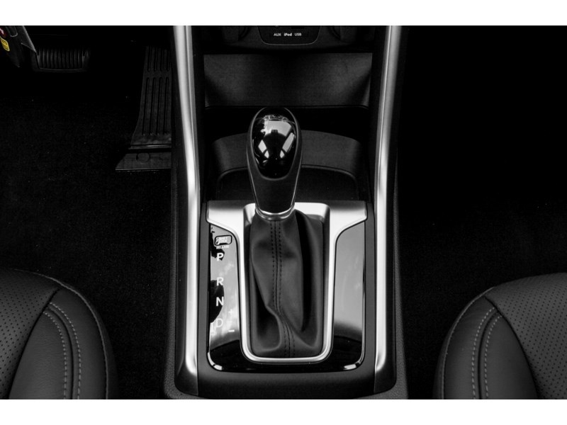 2014 Hyundai Elantra GT GL (A6) Exterior Shot 9