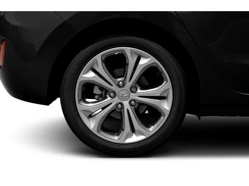 2014 Hyundai Elantra GT GL (A6) Exterior Shot 5