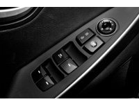 2013 Hyundai Elantra GT GL (M6) Exterior Shot 11