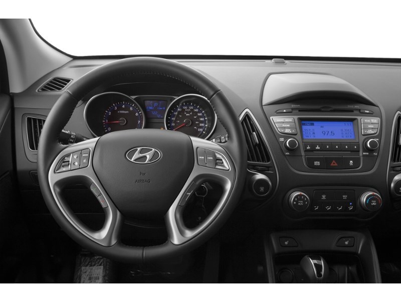2014 Hyundai Tucson GL (A6) Interior Shot 3