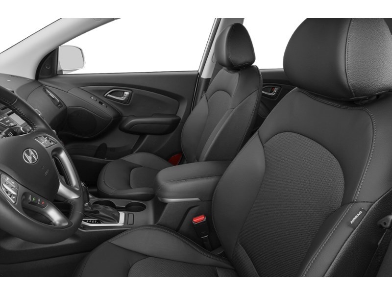 2014 Hyundai Tucson GL (A6) Interior Shot 5