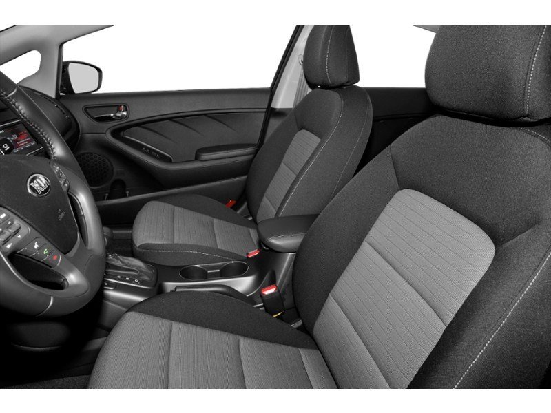 2016 Kia Forte 2.0L EX (A6) Interior Shot 5