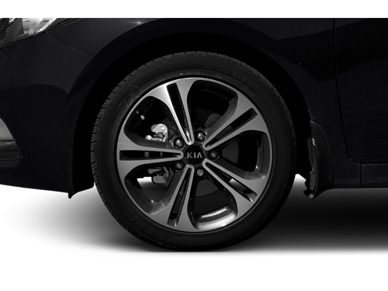 2016 Kia Forte 2.0L EX (A6) Exterior Shot 5
