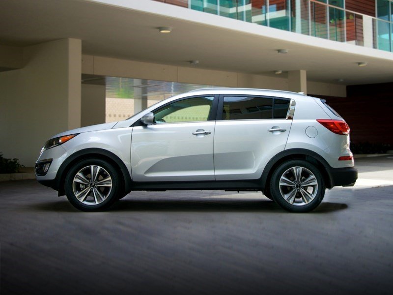 2015 Kia Sportage LX (M6) OEM Shot 2