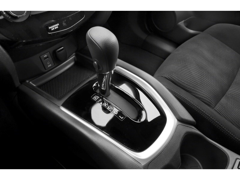 2014 Nissan Rogue S Exterior Shot 12