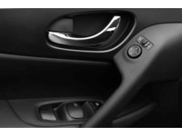 2014 Nissan Rogue S Exterior Shot 14