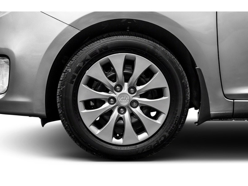 2015 Kia Rondo LX 5-Seater (A6) Exterior Shot 5