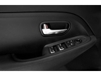 2015 Kia Rondo LX 5-Seater (A6) Exterior Shot 14