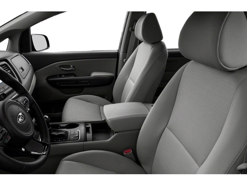 2017 Kia Sedona LX+ Interior Shot 5
