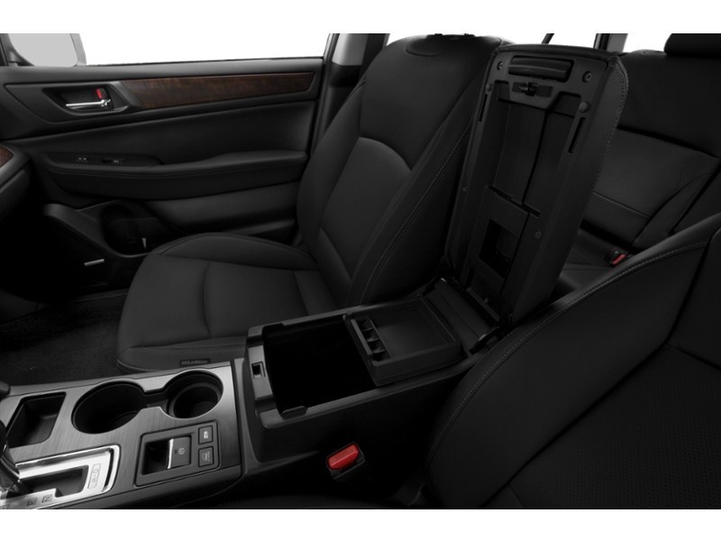 2016 Subaru Outback 2.5i Limited Package (CVT) Interior Shot 8