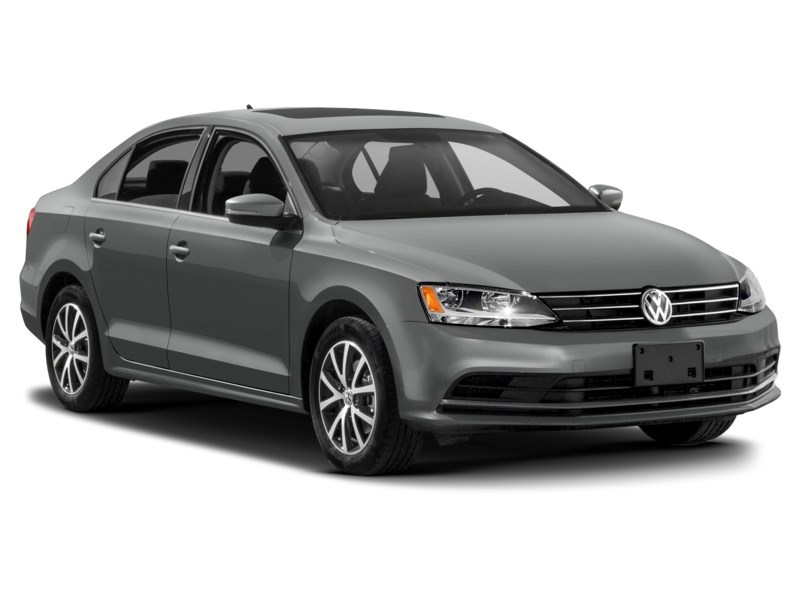 2017 Volkswagen Jetta Wolfsburg Edition (M5) Exterior Shot 9