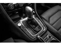 2016 Volkswagen Golf Sportwagon 1.8 TSI Trendline (M5) Exterior Shot 12