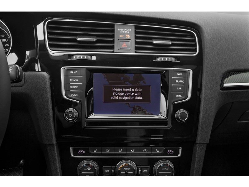 2016 Volkswagen Golf Sportwagon 1.8 TSI Trendline (M5) Interior Shot 9