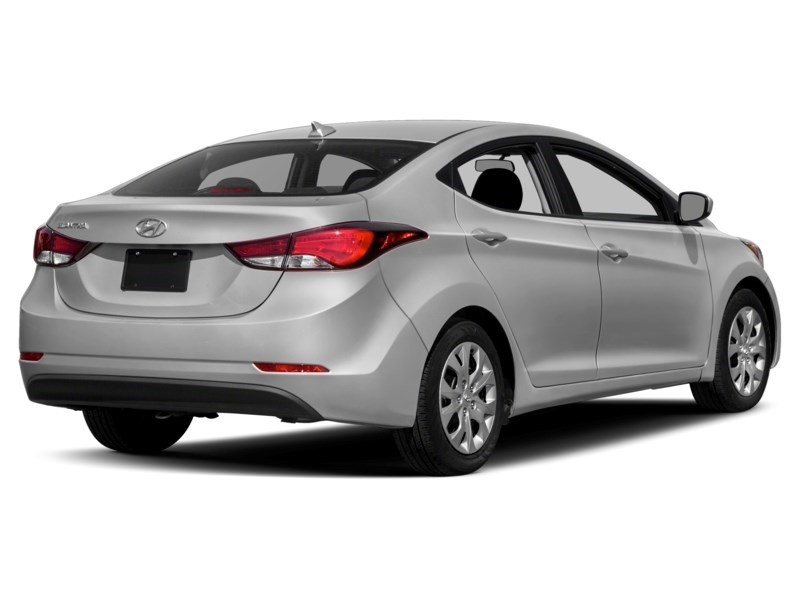 2015 Hyundai Elantra L (M6) Exterior Shot 2