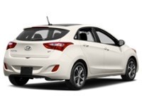 2016 Hyundai Elantra GT GLS (M6) Exterior Shot 2