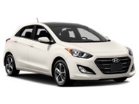 2016 Hyundai Elantra GT GLS (M6) Exterior Shot 9