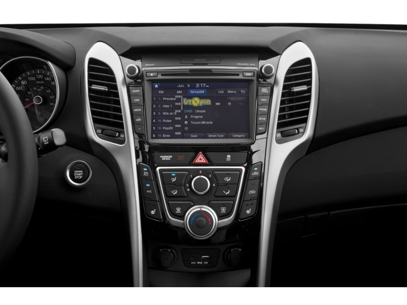 2016 Hyundai Elantra GT GLS (M6) Interior Shot 2