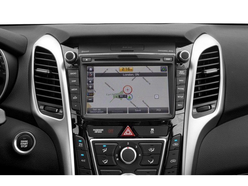 2016 Hyundai Elantra GT GLS (M6) Interior Shot 8