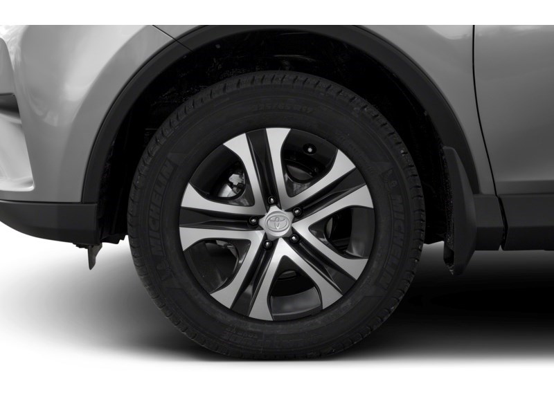 2016 Toyota RAV4 LE Exterior Shot 5