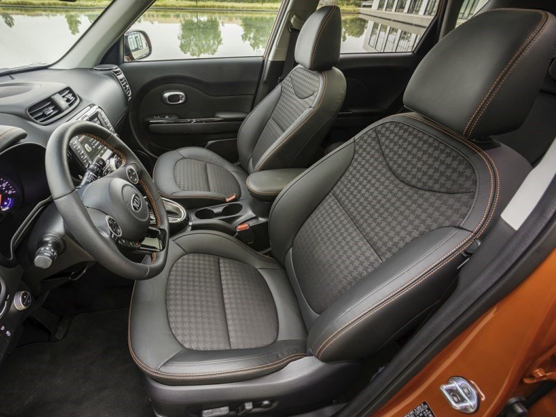 2019 Kia Soul LX OEM Shot 5