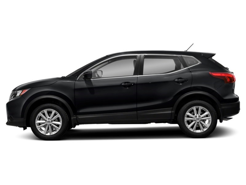2017 Nissan Qashqai SV (CVT) Exterior Shot 7